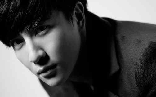 男明星自带流量吗,揭秘男明星自带流量的秘密