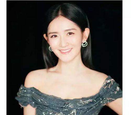 猪头白鸽太阳猜明星,揭秘明星背后的神秘符号